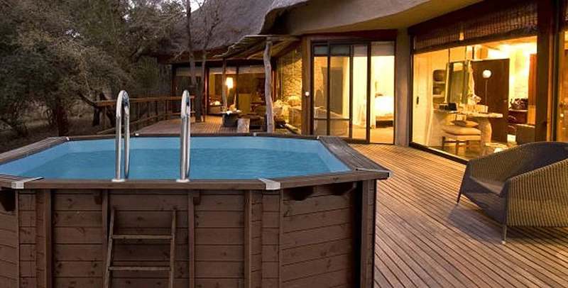 Interline Bali houten zwembad ovaal 640 x 400 x 138 cm compleet pakket