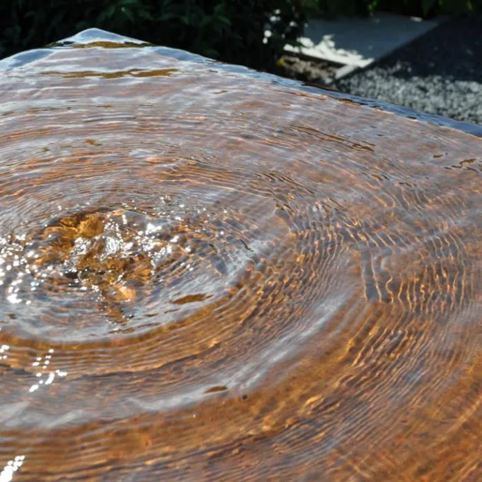 Table d'eau en bloc en acier corten 70 x 70 x 70CM - Avec LED