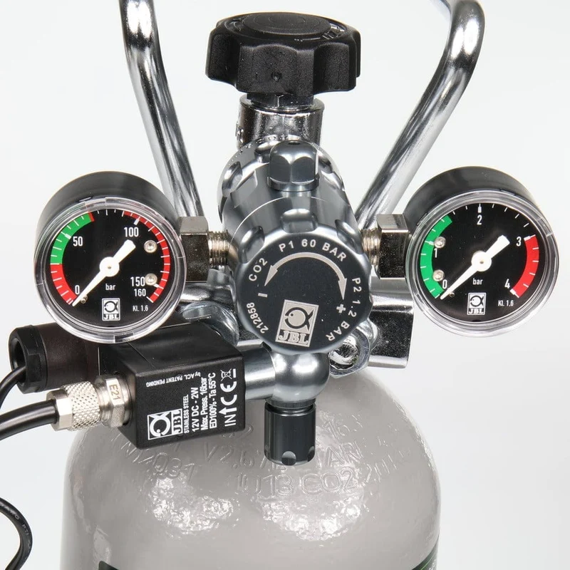 JBL PROFLORA CO2 REGULATOR PROFESSIONAL - Détendeur pour systèmes de fertilisation au CO2 des plantes d'aquarium, avec 2 manomètres et 1 électrovanne pour coupure nocturne.