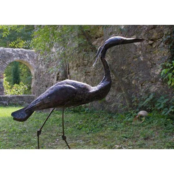 Héron GM marchant - Oiseau décoratif en métal recyclé