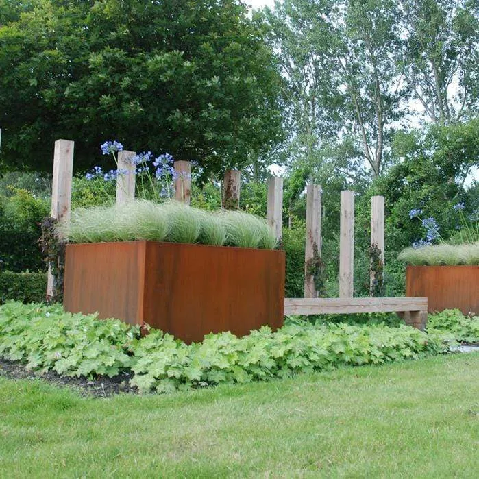 Jardinière en corten - Andes avec pieds 1.2m x 1.2m x 0,8m