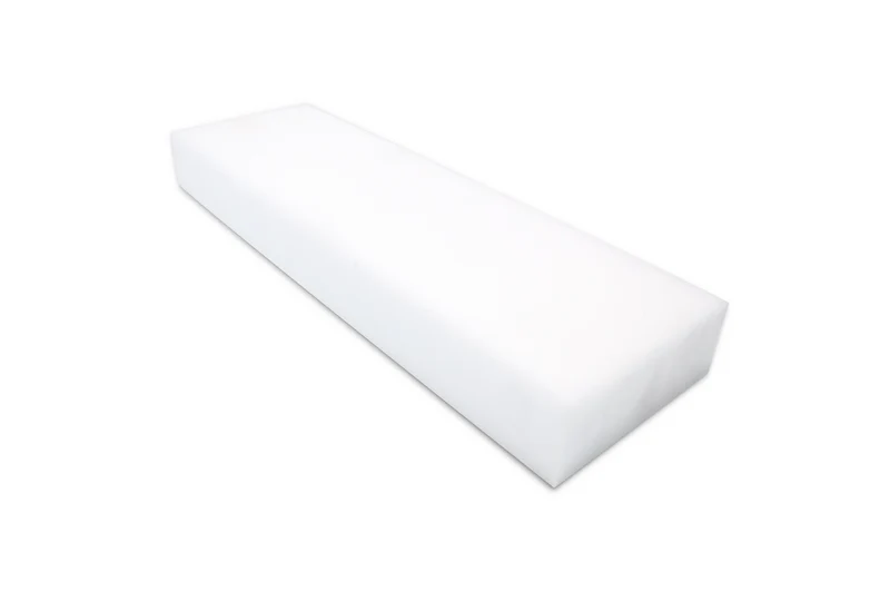 Éponge de nettoyage multi-surfaces - élimination des taches facile