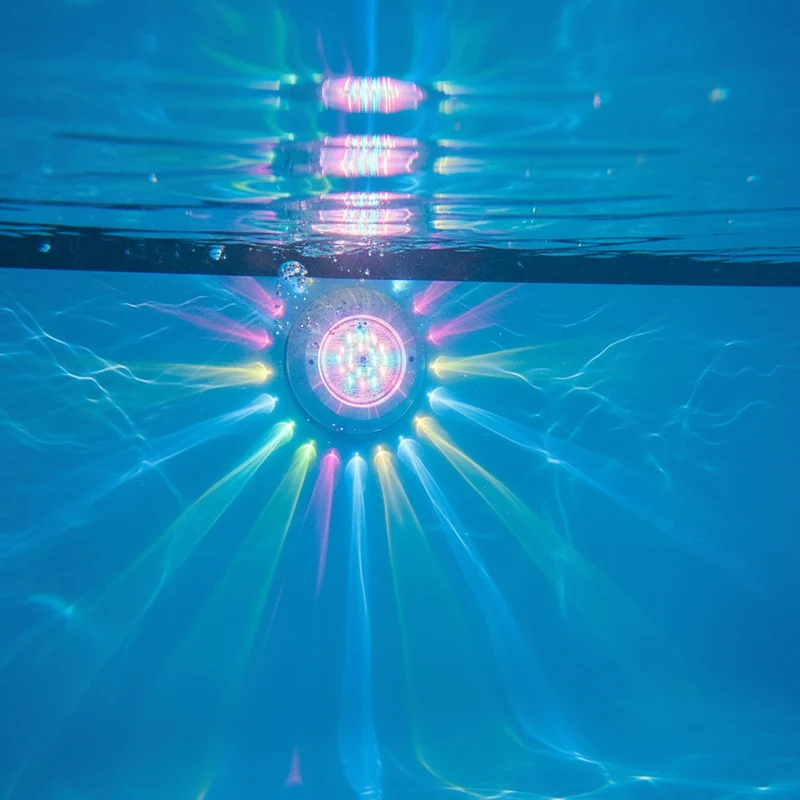 Kit projecteur Astral LumiPlus Essential PAR56 couleur pour piscine béton ou liner