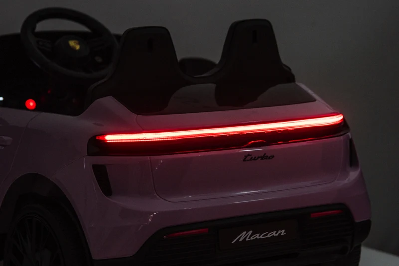 Porsche Macan Turbo, Elektrische Kinderauto Met Een Lithium Accu, Muziek Module, Rubberen Banden En Meer.