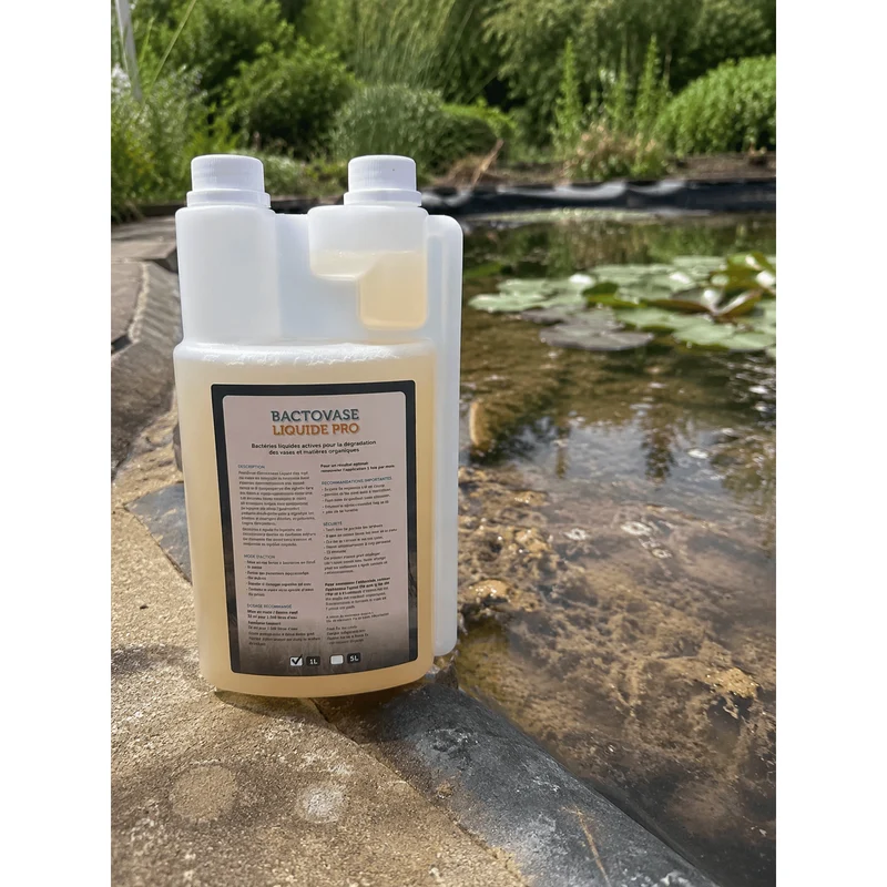 Aquipond Bactovase Liquide - 1L - Agit sur les algues et la vase - Bactéries d'automne - Traite 20M³