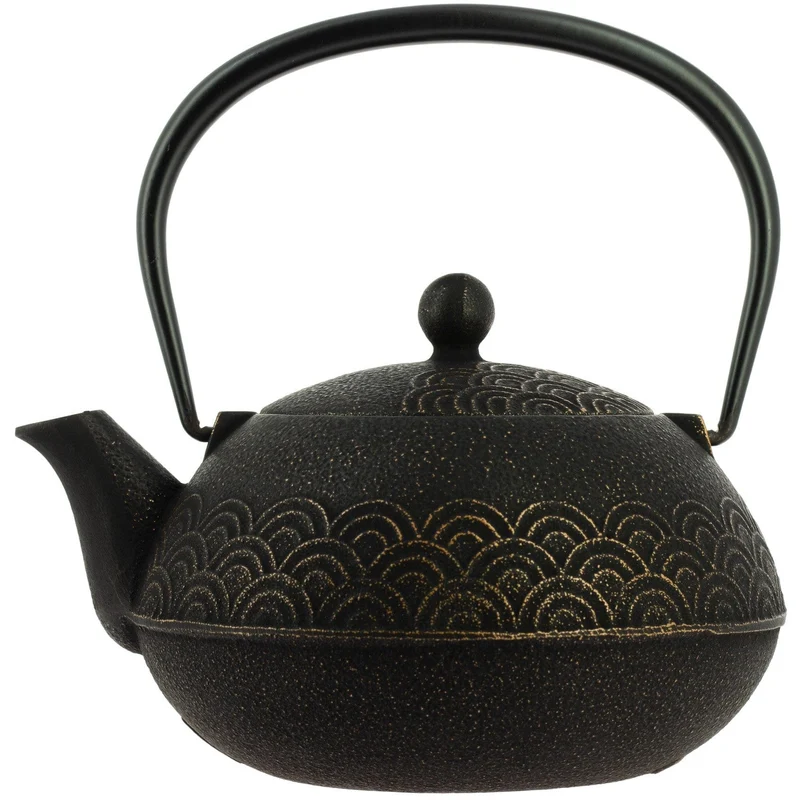 Tetera Iwachu Seigaiha Negra Dorada 900 ml