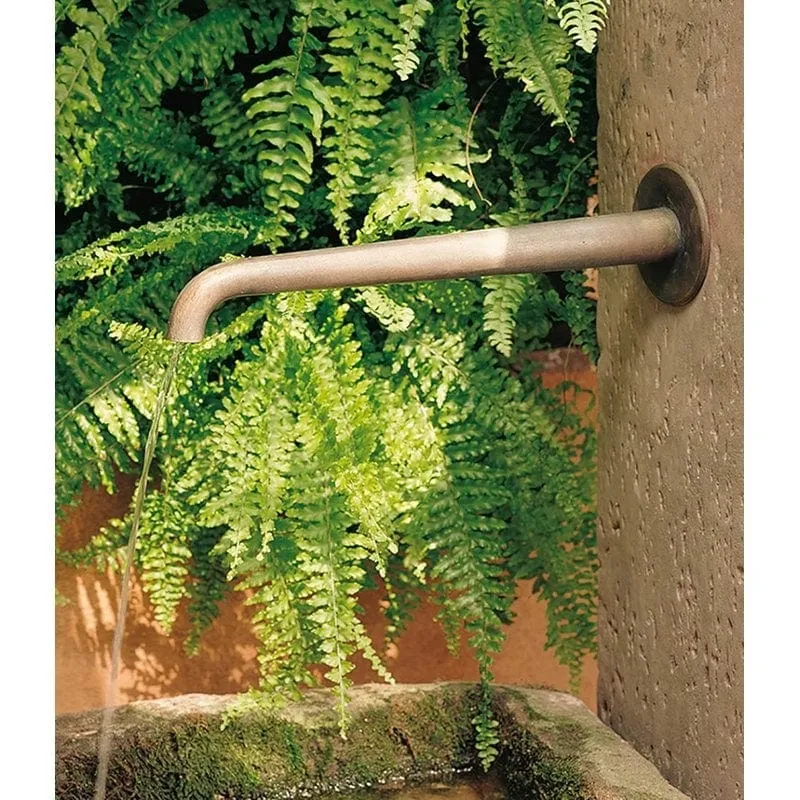 Wasserauslauf in zwei Längen