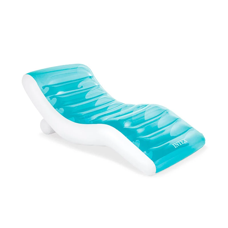 Chaise longue gonflable et incurvée