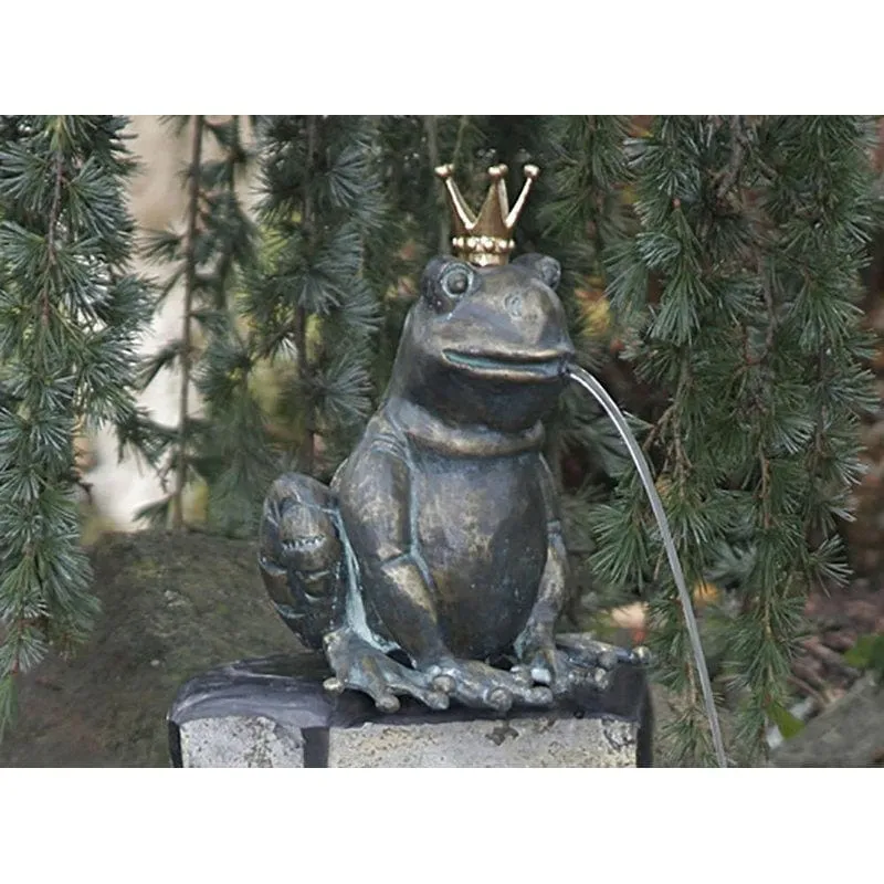 Froschkönig Teodor wsp. mit vergoldeter Krone, 23 cm hoch