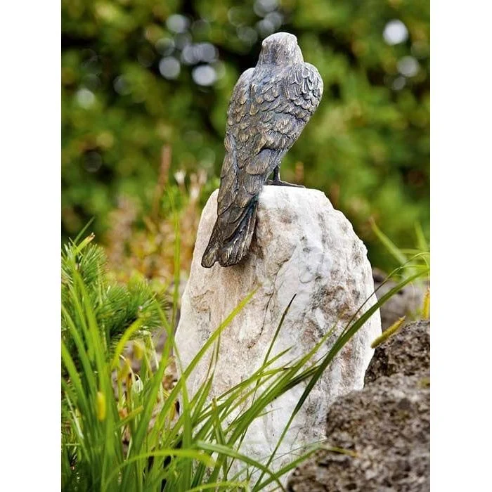 Turmfalke auf Rosario-Findling