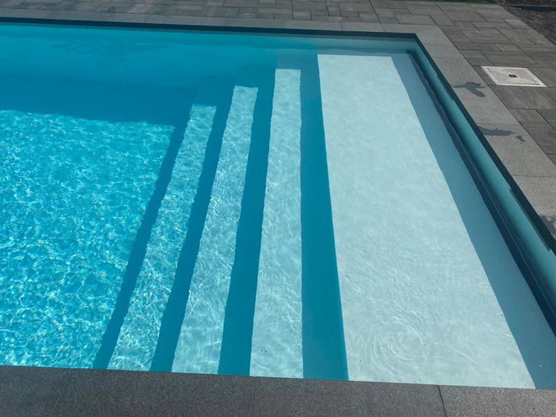 BlueFino polypropyleen zwembad met romeinse trap lichtgrijs - 500 x 300 x 150 cm