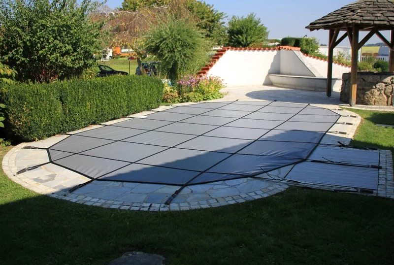 Veiligheid Winterzeil Grijs voor een ovaal zwembad 900 cm x 500 cm