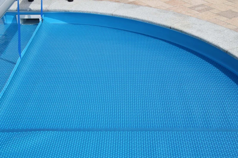 Zwembadzeil noppenfolie Donkerblauw voor ovaal zwembad 900 cm x 500 cm